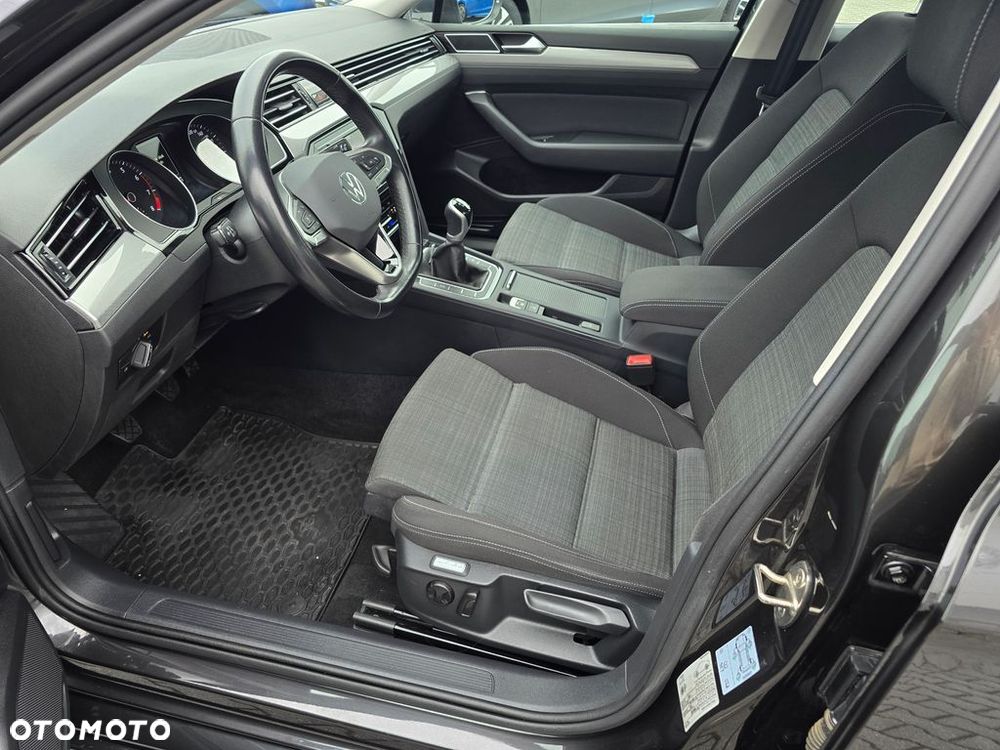 Volkswagen Passat 2022