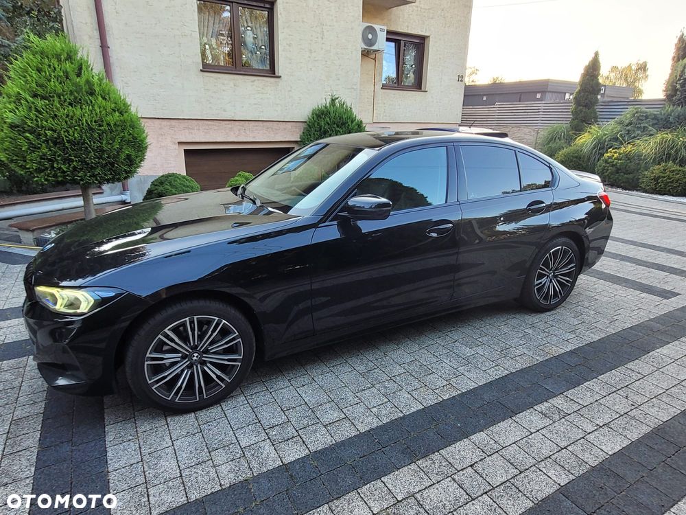 BMW Seria 3 320d mHEV - 4