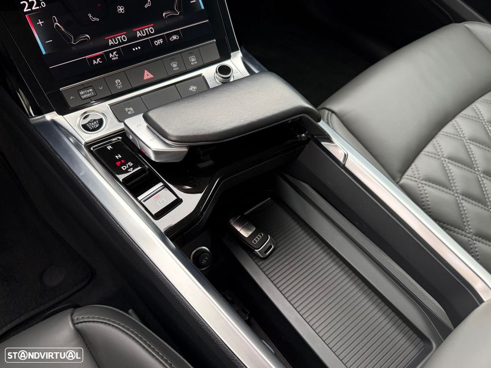 Audi Q8 e-Tron 55 quattro Advanced - 19