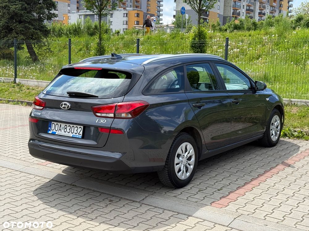 Hyundai i30 1.5 DPI Classic + - 22