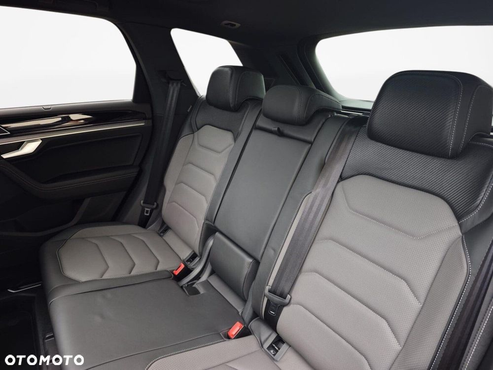 Volkswagen Touareg 3.0 V6 TDI SCR 4Mot R-Line - 24