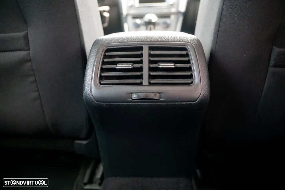 VW Golf 1.6 TDi GPS Edition - 23