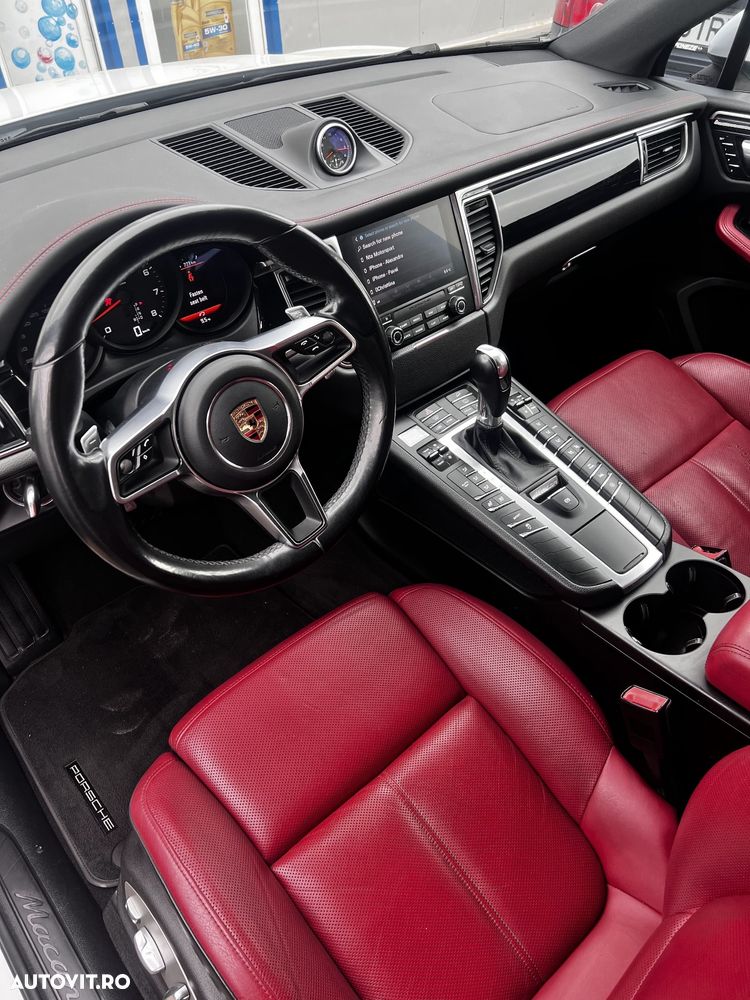 Porsche Macan Standard - 4