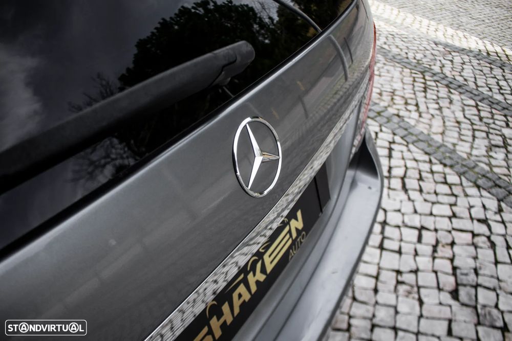 Mercedes-Benz E 220 BlueTEC 9G-TRONIC - 12