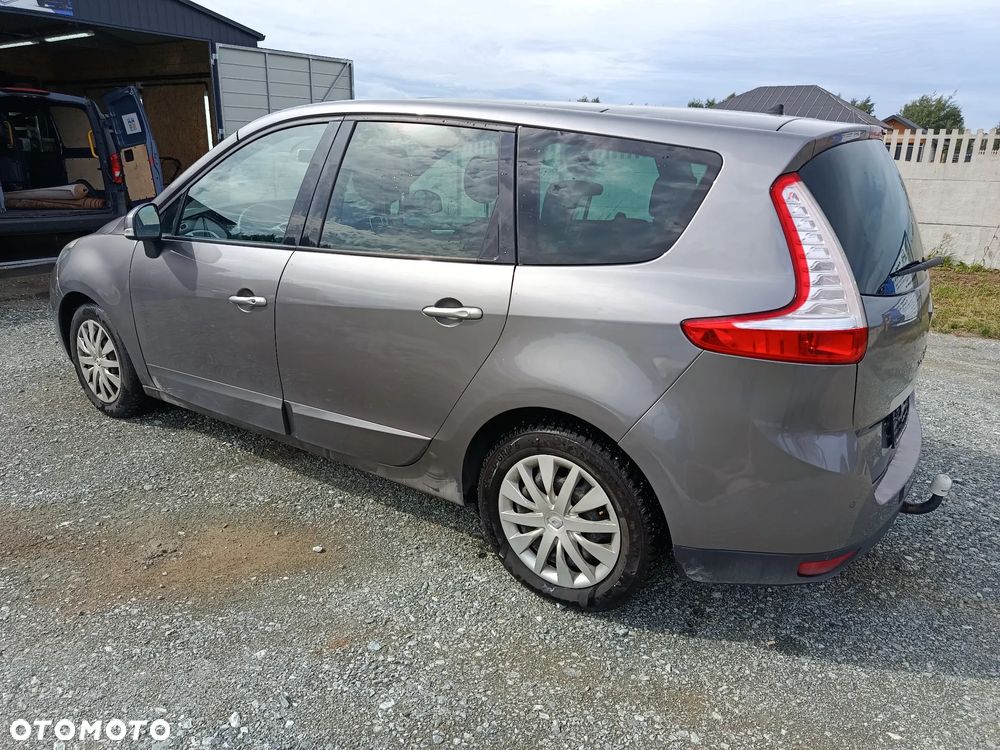 Renault Scenic - 7