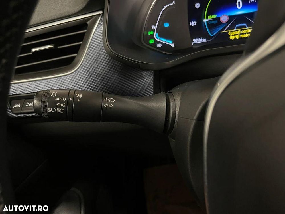 Renault Arkana E-TECH 145 Evolution - 23