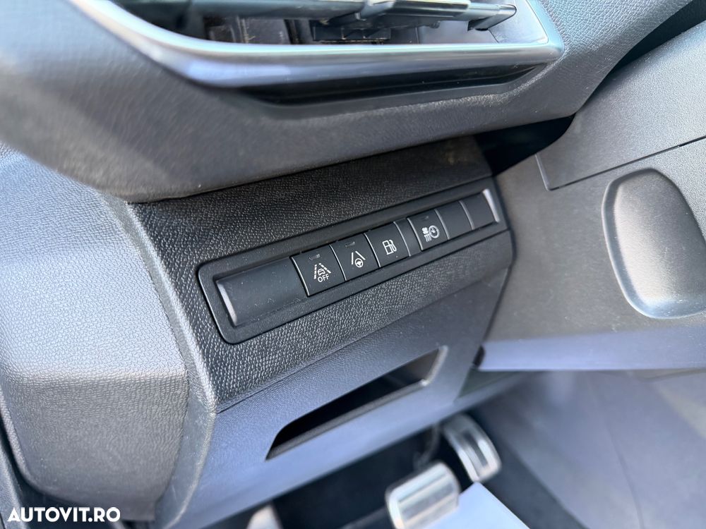 Peugeot 3008 PHEV 300 EAT8 4X4 GT - 25