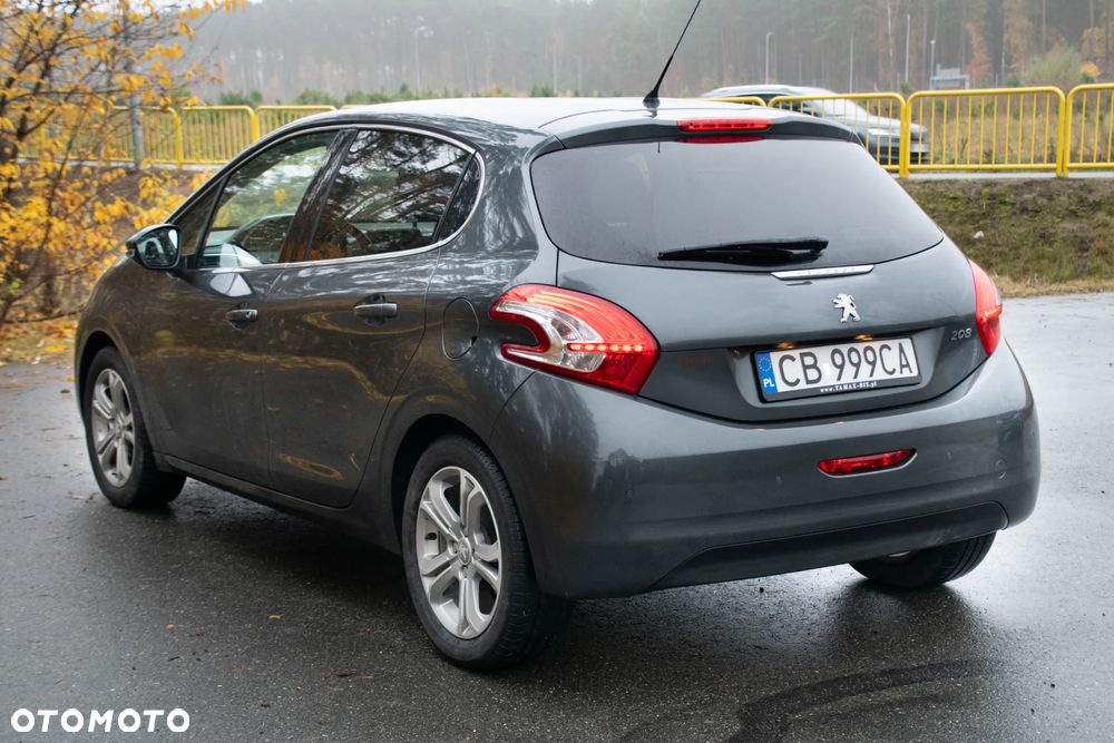 Peugeot 208 1.2 VTi Allure - 3