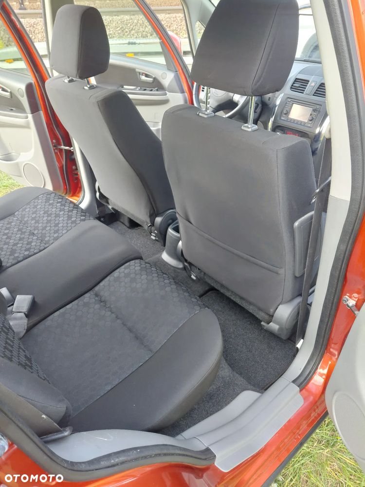 Suzuki SX4 1.6 VVT 4x4 Style - 14