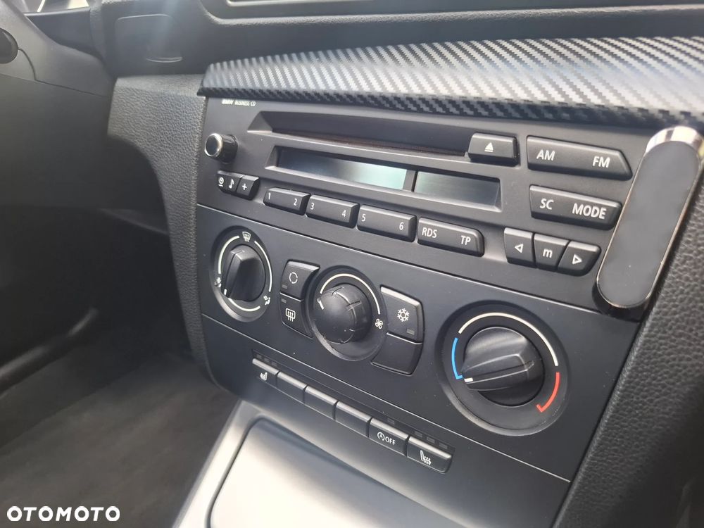 BMW Seria 1 118i - 26