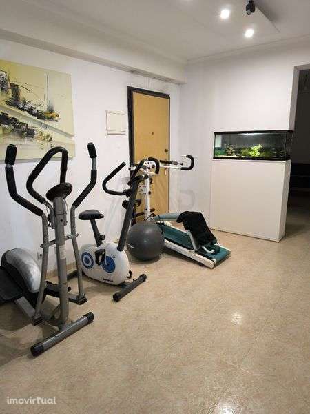 Vendo Apartamento duplex T2 +4 - Grande imagem: 3/7