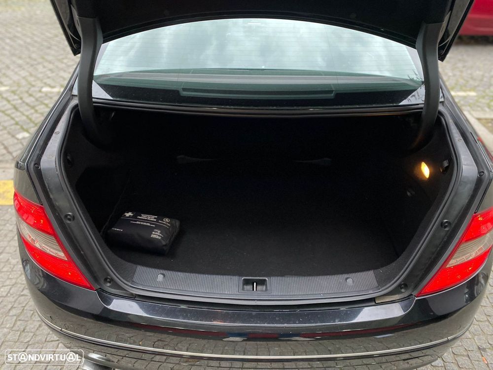 Mercedes-Benz C 220 CDi Avantgarde - 26