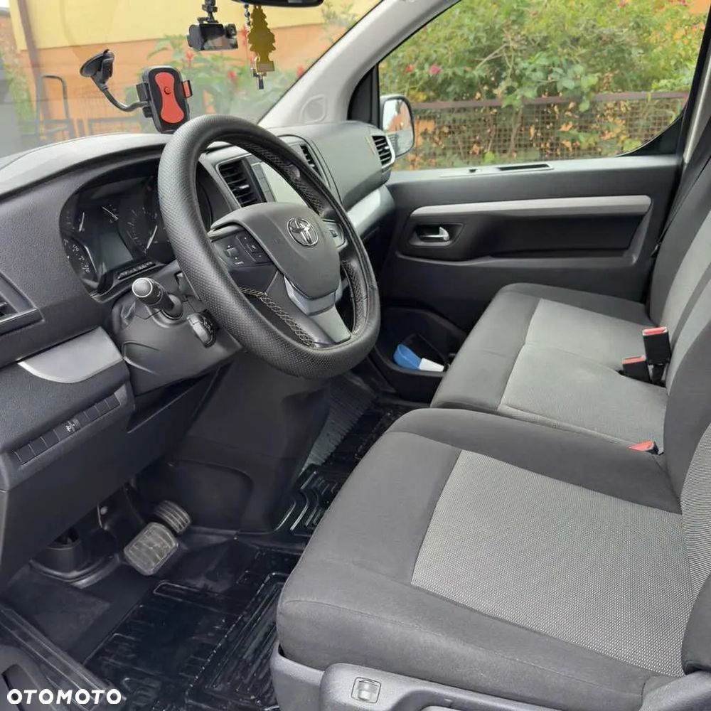 Toyota ProAce Kombi 2.0 D-4D Long 2,8t - 9