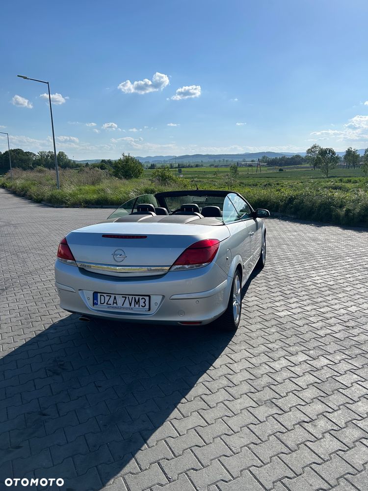 Opel Astra 1.6 Cosmo - 8