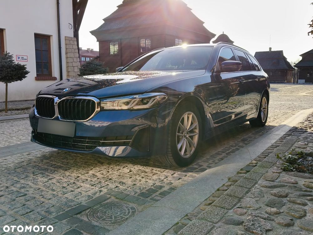 BMW Seria 5 520d xDrive Luxury Line sport - 6