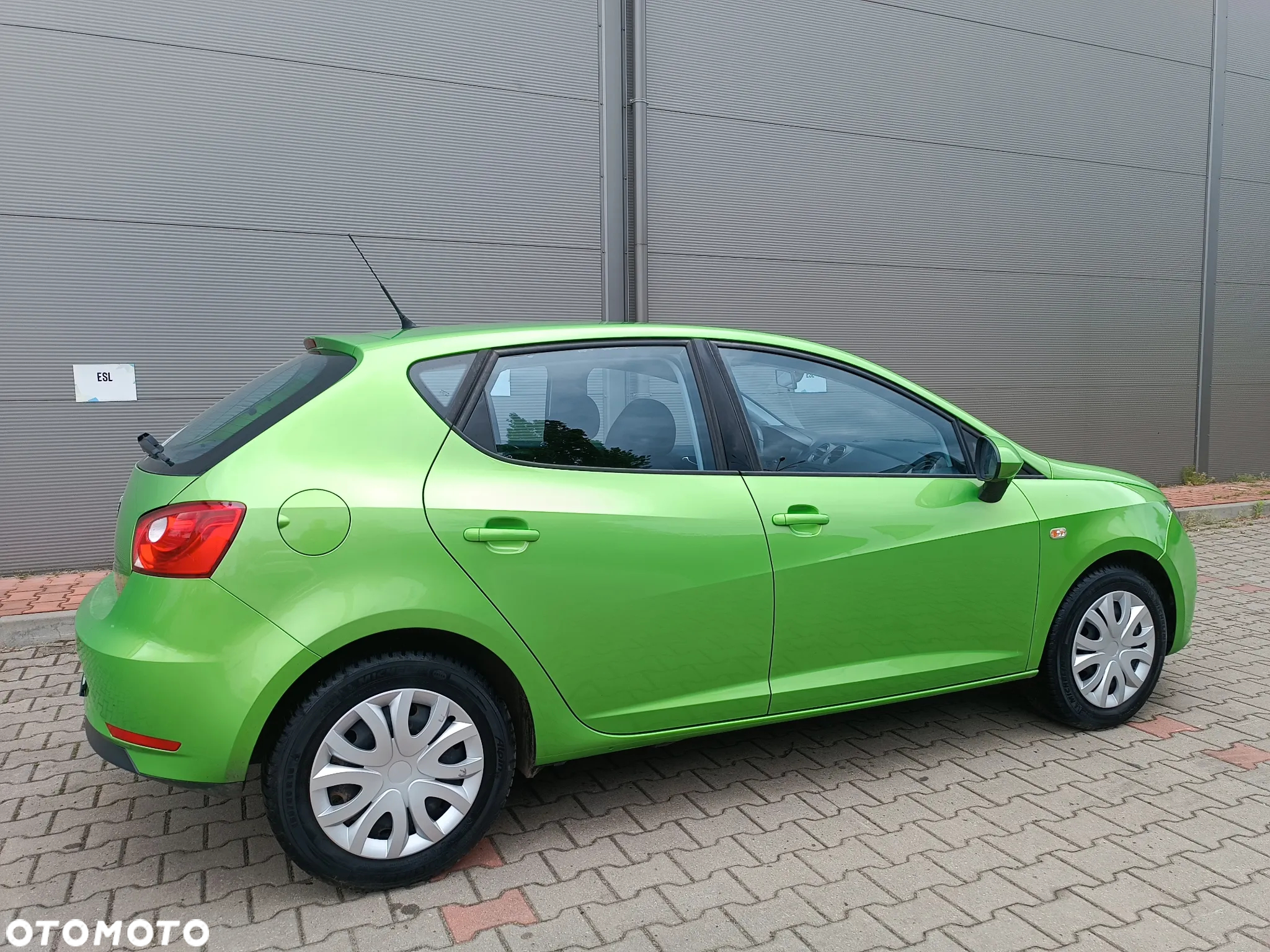 Seat Ibiza 1.4 16V Style Viva - 16