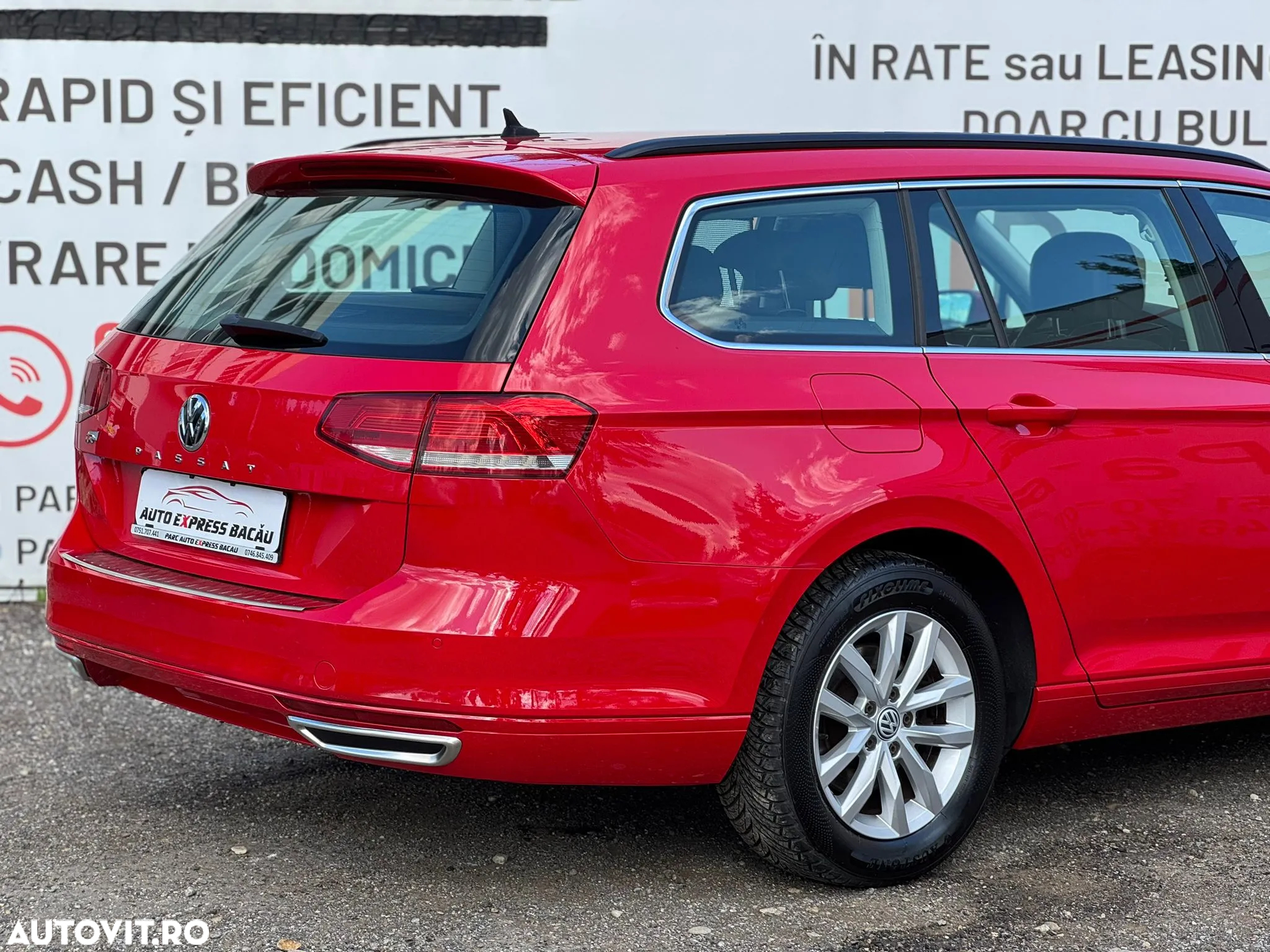 Volkswagen Passat Variant 1.6 TDI (BlueMotion Technology) DSG Comfortline - 24