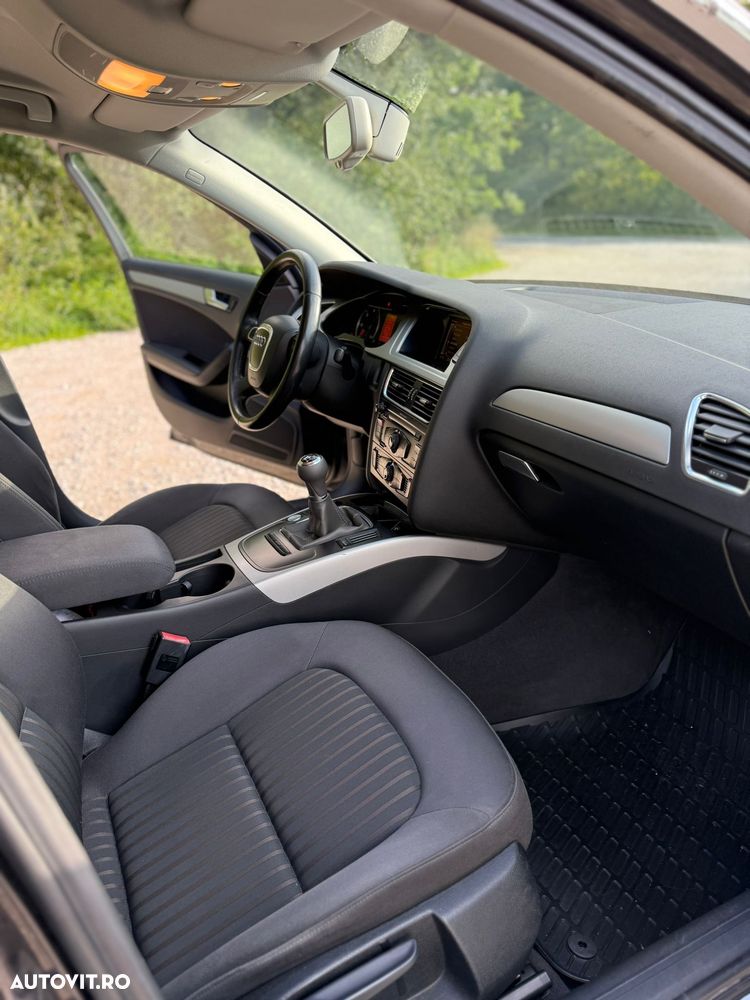 Audi A4 Avant 2.0 TDI DPF Ambiente - 9