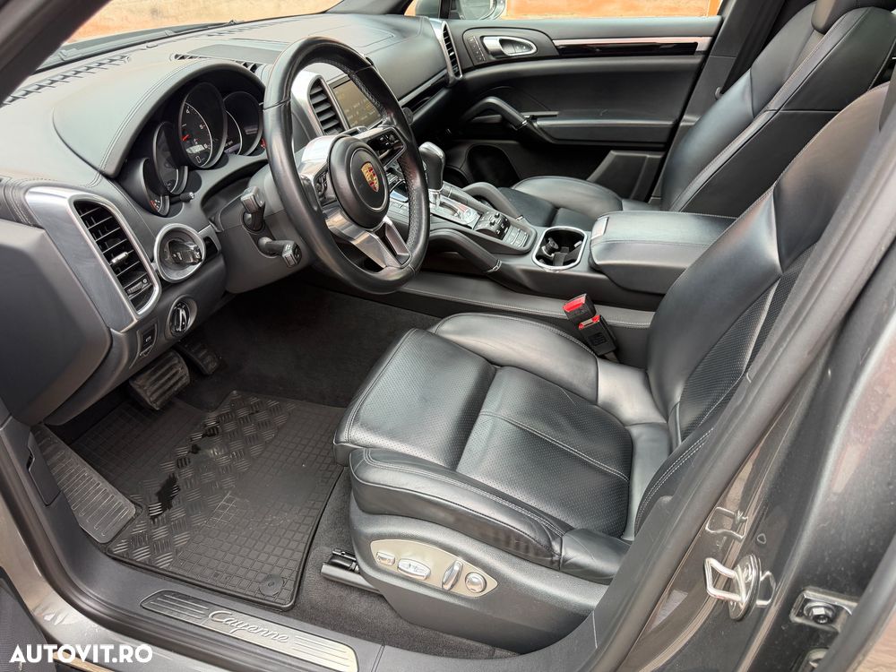 Porsche Cayenne Platinum Edition - 21