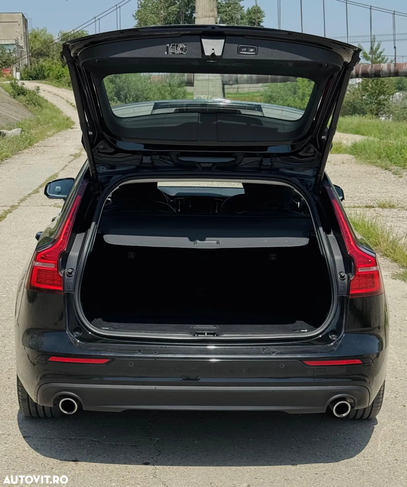 Volvo V60 D4 Geartronic Momentum Pro - 16