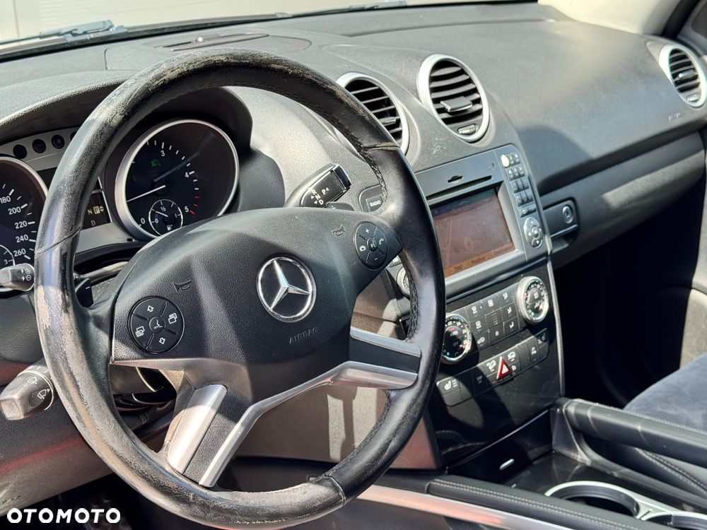 Mercedes-Benz ML 300 CDI 4Matic 7G-TRONIC DPF BlueEFFICIENCY - 17