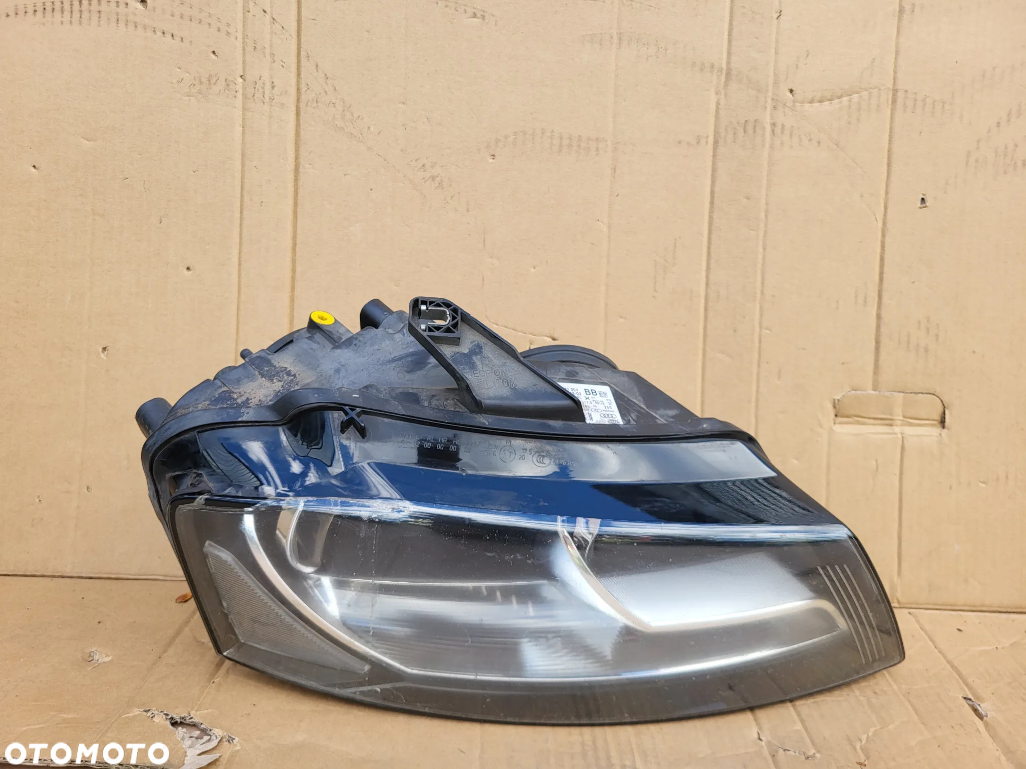 LAMPA PRAWY PRZOD AUDI A3 8P LIFT 8P0941004BB - 2