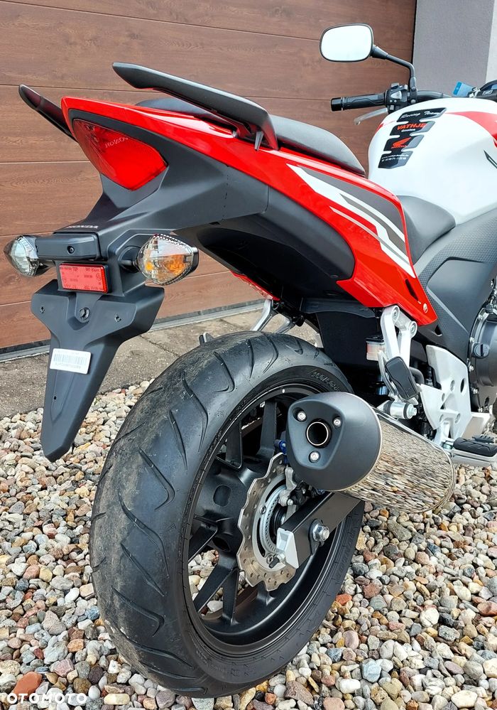 Honda CB - 32
