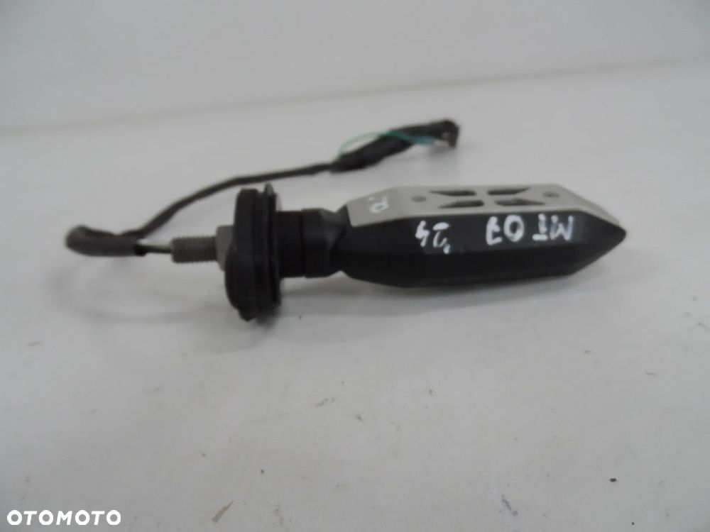 Yamaha MT07 kierunkowskaz kierunkowskazy P L - 6