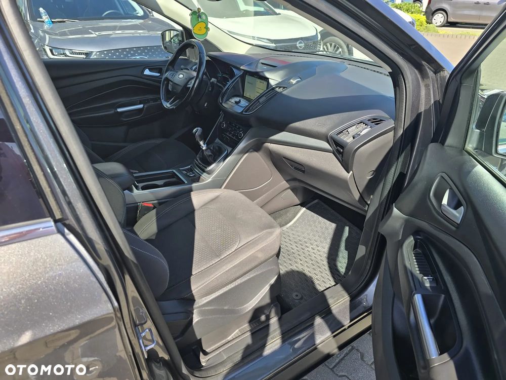 Ford Kuga 1.5 TDCi 2x4 Titanium - 13