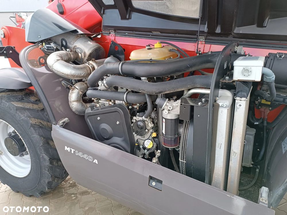 Manitou ładowarka teleskopowa MT 1440 A homologacja pracy z koszem - 11