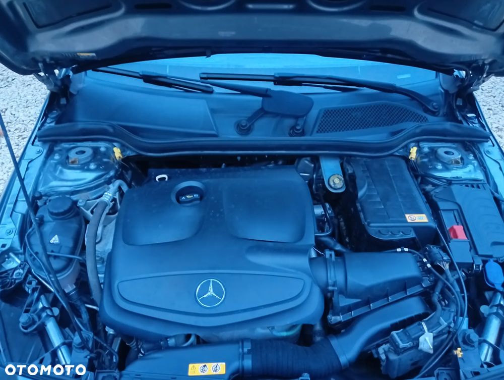 Mercedes-Benz Klasa A 180 BlueEFFICIENCY Edition Style - 36