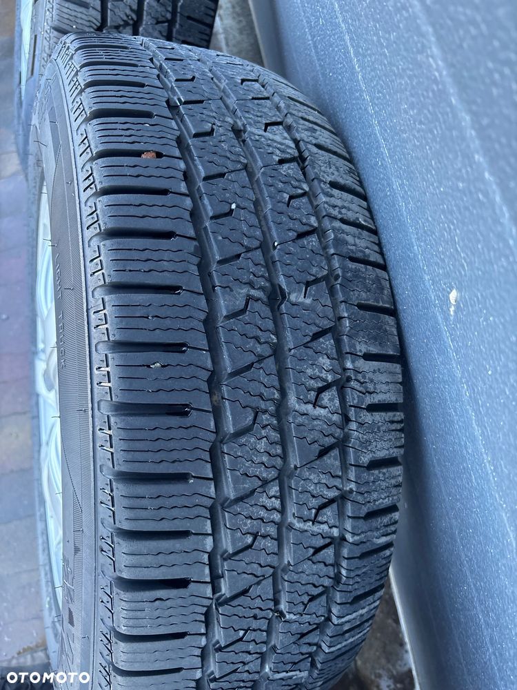 Alufelgi z Oponami 5x114.3 7Jx16 ET 38 215/70/16C 24r - 16