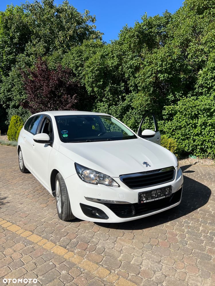Peugeot 308 - 1