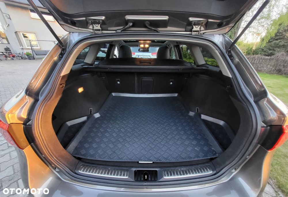 Toyota Avensis 2.0 D-4D Prestige - 9