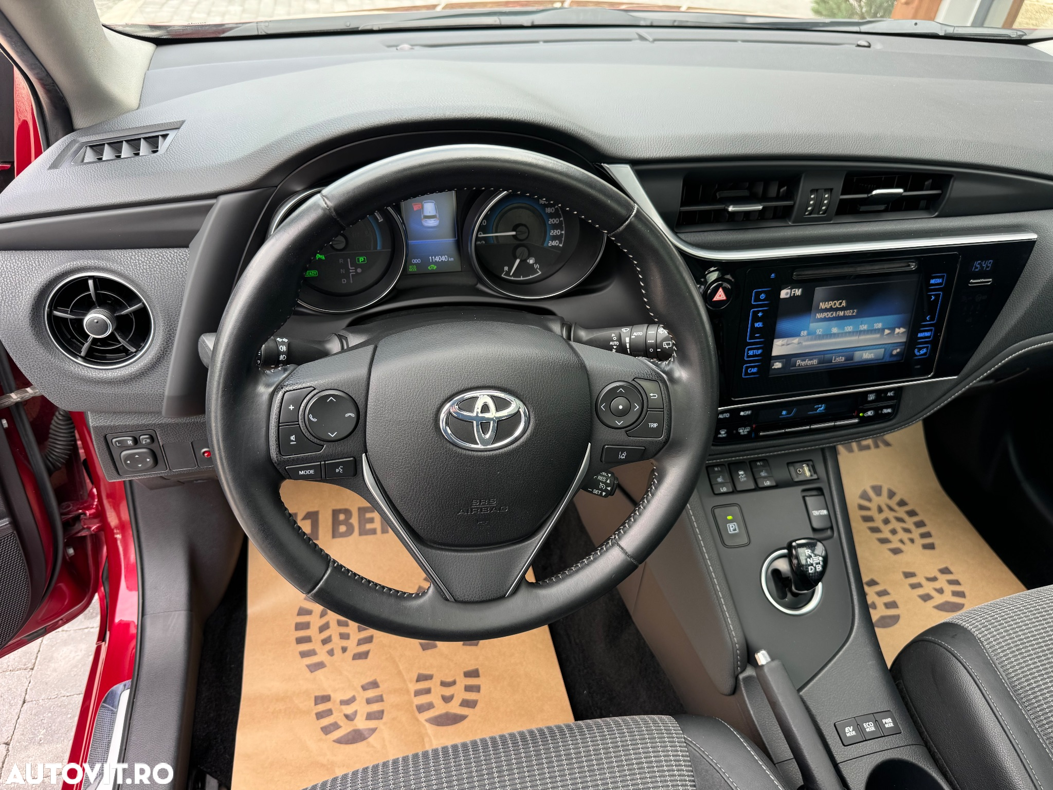 Toyota Auris 1.8 VVT-i Hybrid Automatik Design Edition - 8