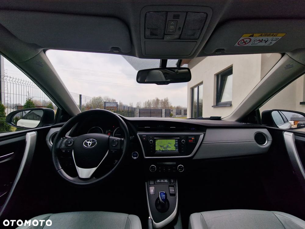 Toyota Auris - 5