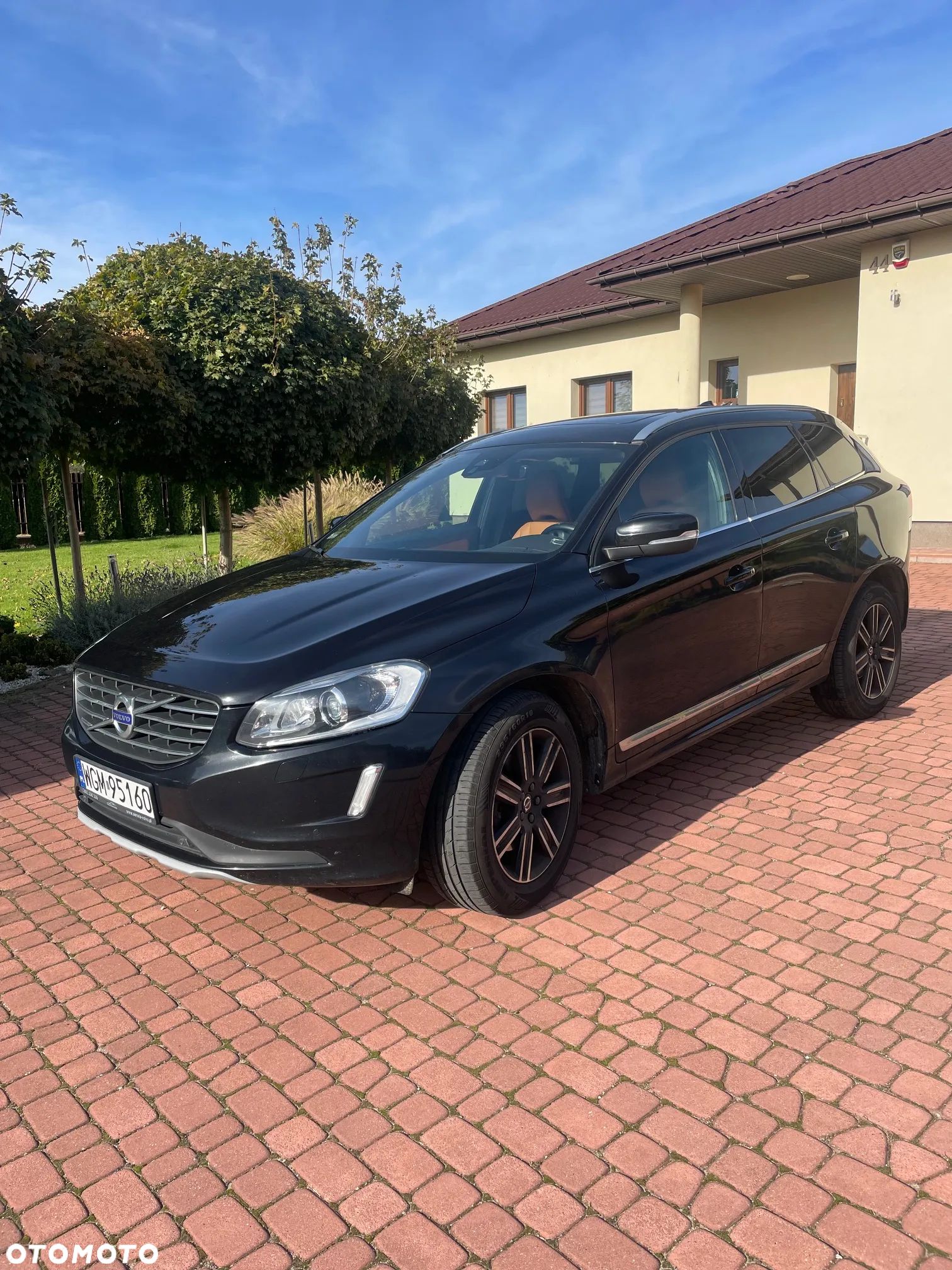 Volvo XC 60 D4 AWD Summum - 1