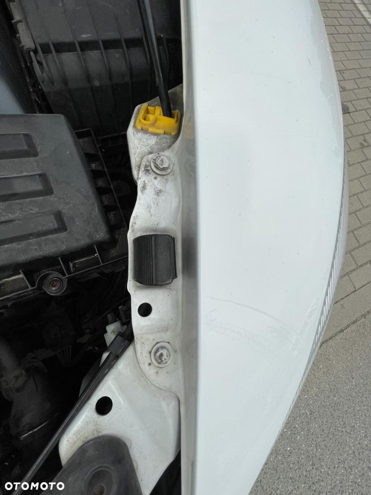 Skoda Octavia 2.0 TDI CR DPF DSG RS - 25