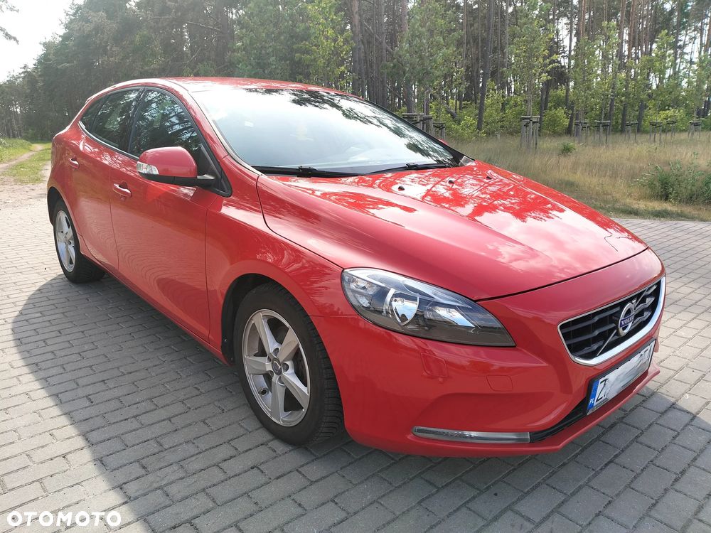 Volvo V40 D2 Momentum - 3