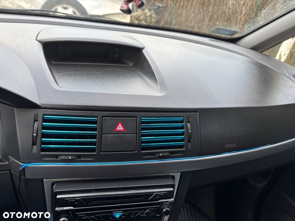 Opel Meriva 1.7 CDTI - 22