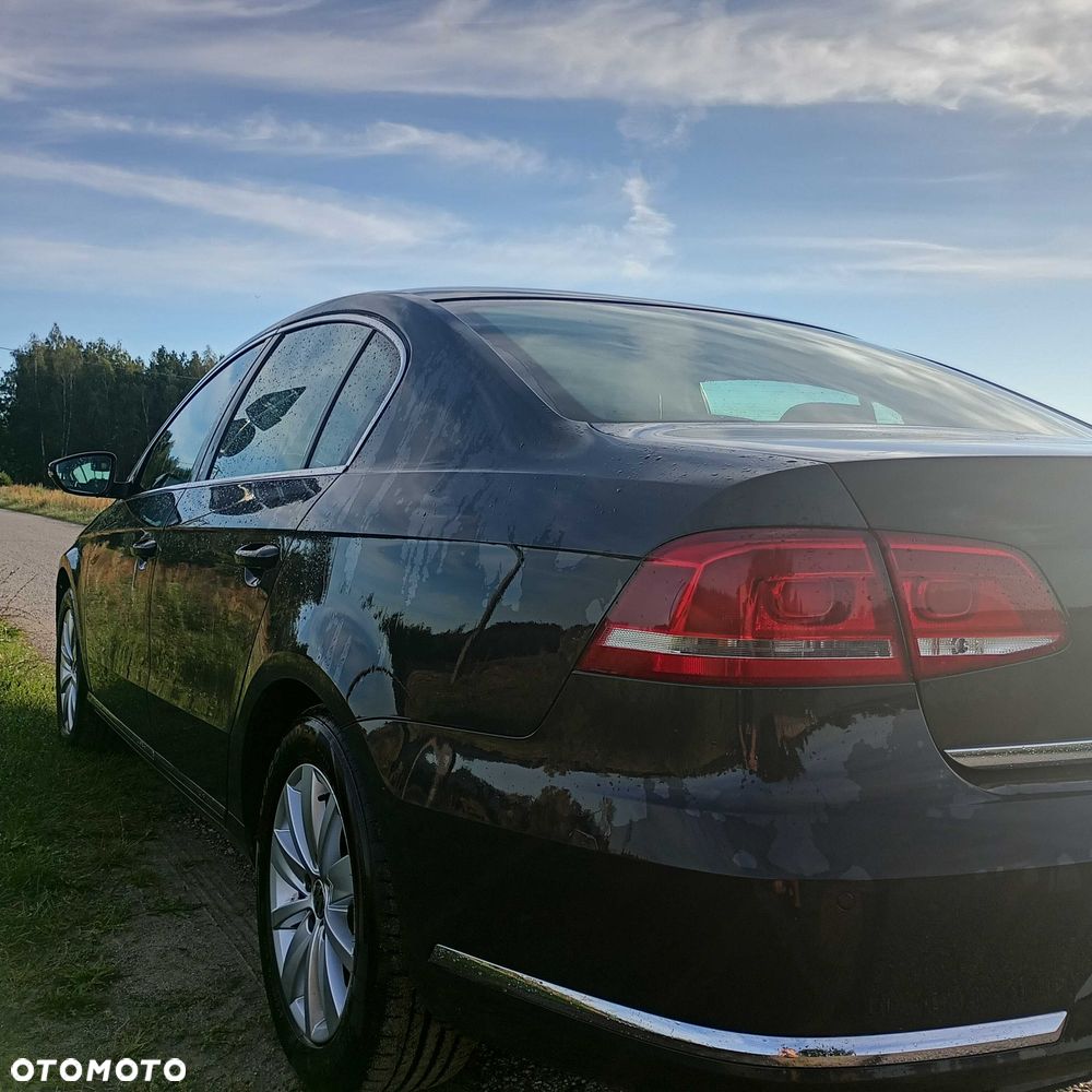 Volkswagen Passat - 3