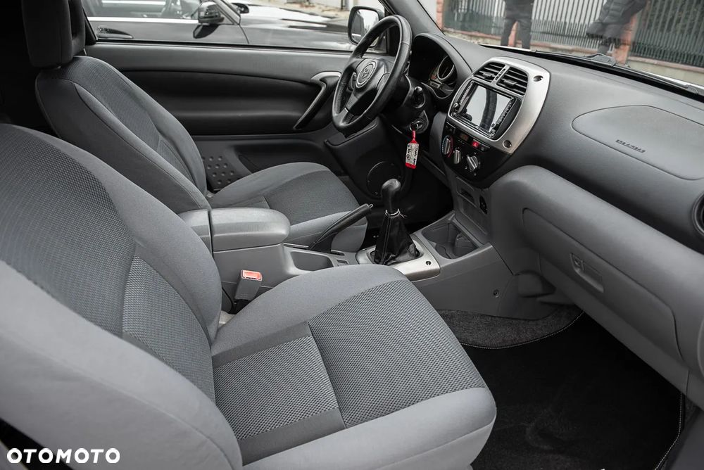 Toyota RAV4 4x4 Sol - 14