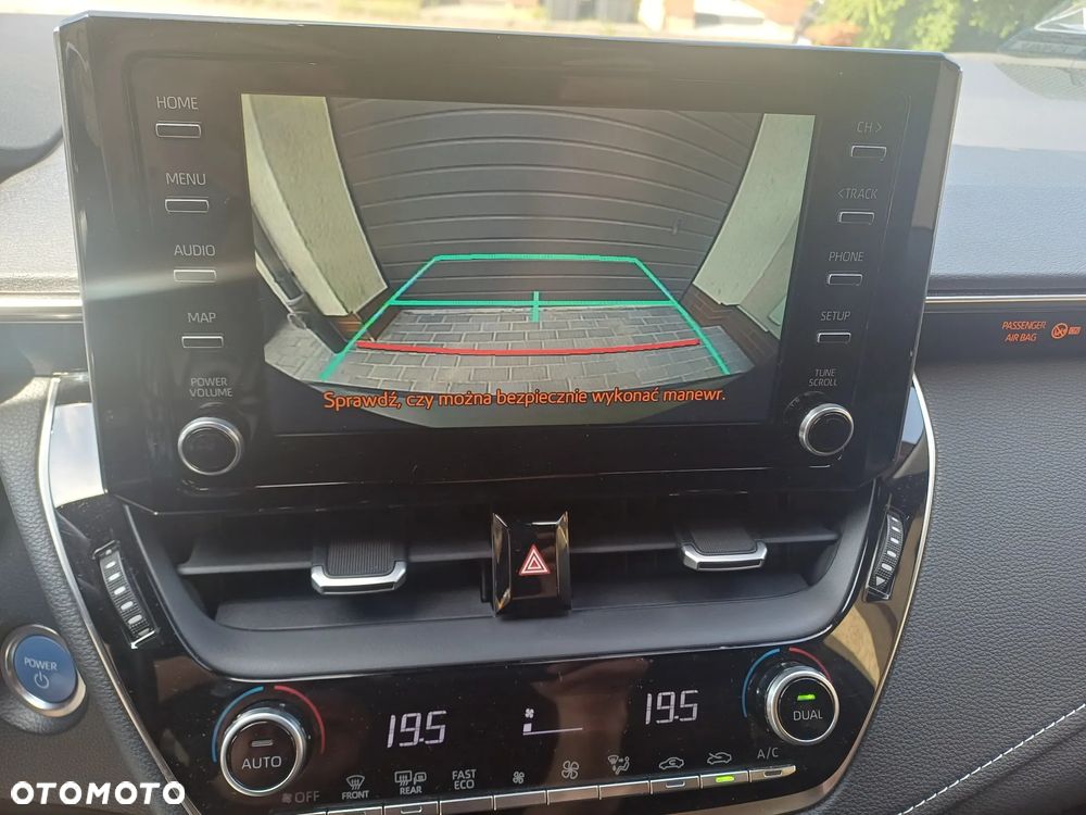 Toyota Corolla 1.8 Hybrid Comfort - 6