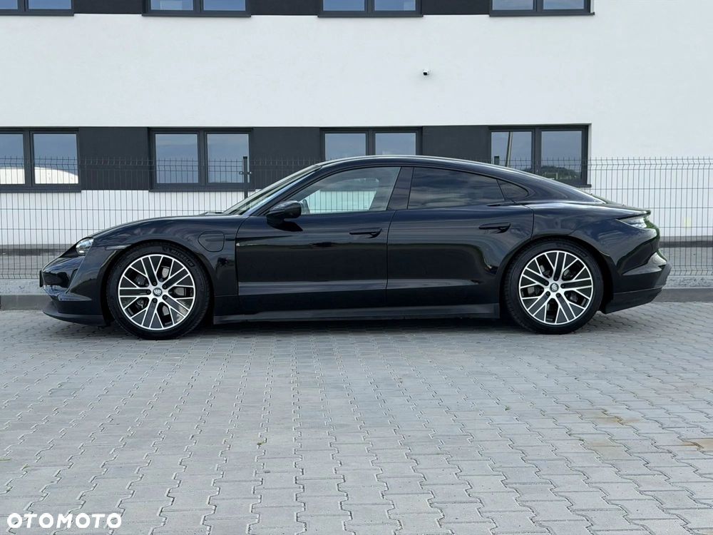 Porsche Taycan - 7