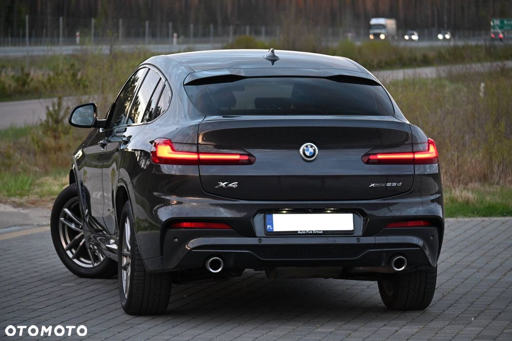 BMW X4 xDrive25d sport - 32
