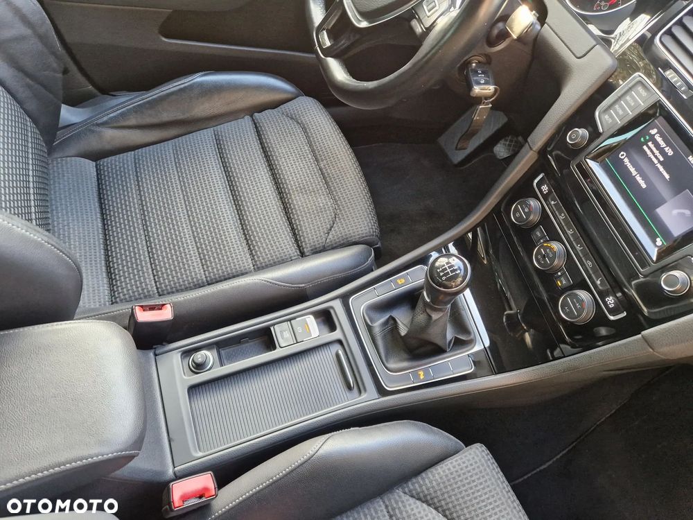 Volkswagen Golf 1.4 TSI BMT ACT Highline - 17