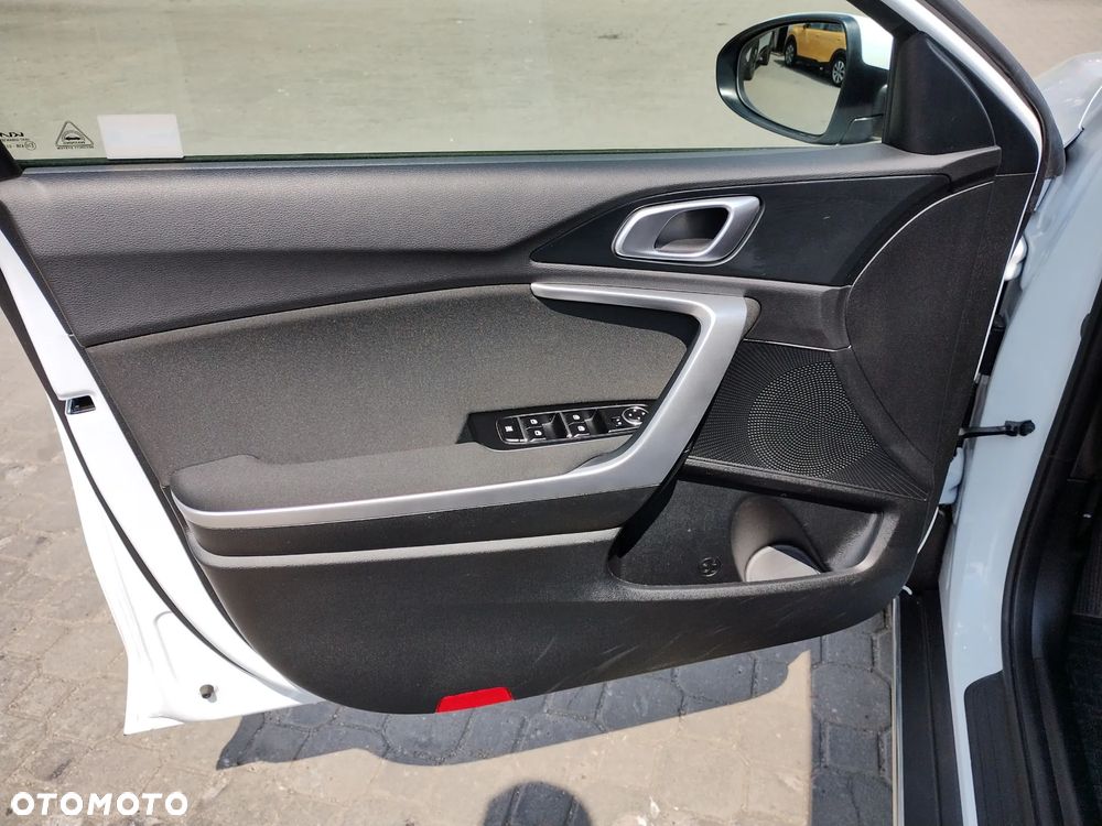 Kia XCeed 1.5 T-GDI M DCT - 11