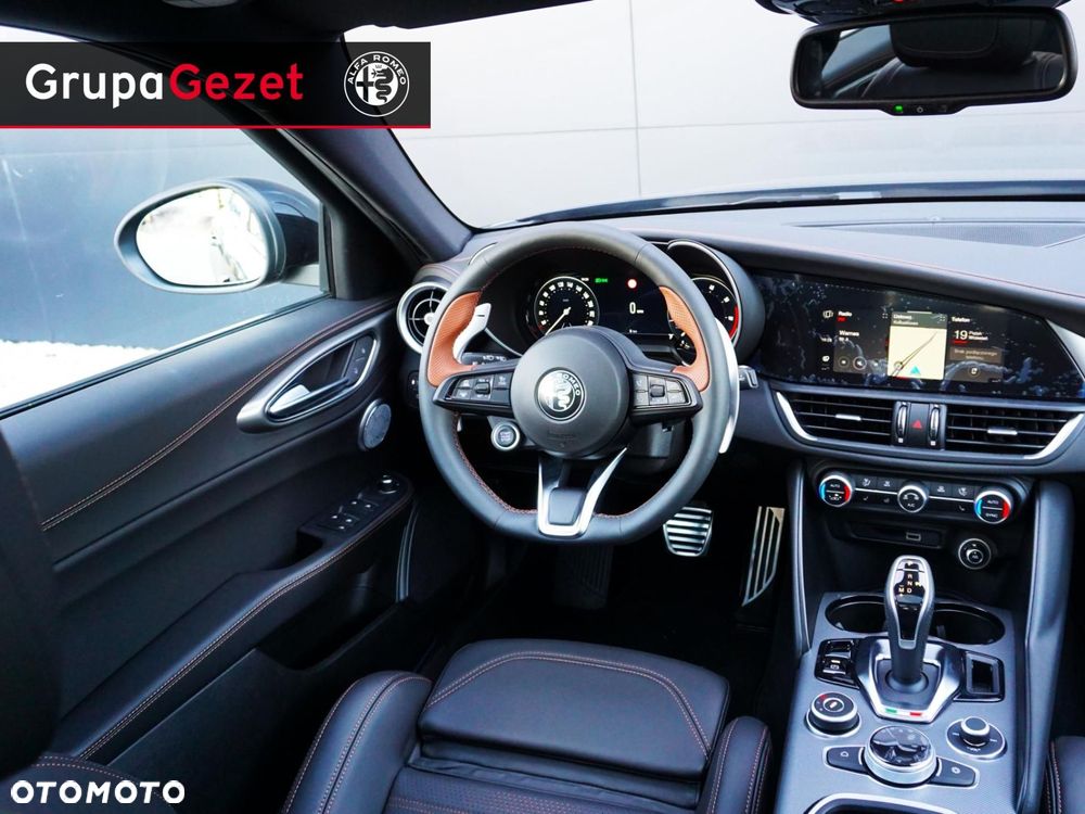 Alfa Romeo Giulia - 5