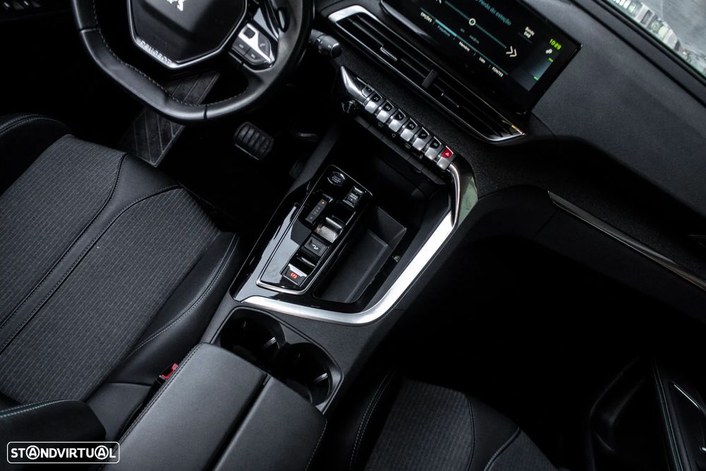 Peugeot 3008 225 e-EAT8 Allure Pack - 33