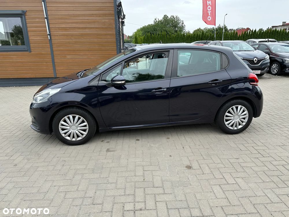 Peugeot 208 - 5